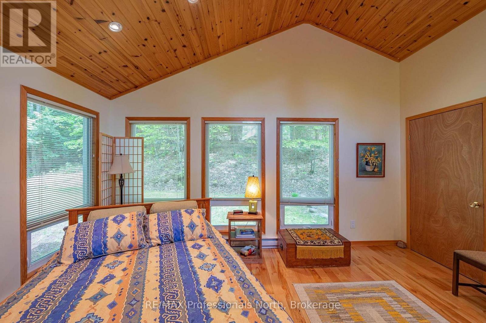 1023 Maiden Trail, Minden Hills, Ontario  K0M 2K0 - Photo 19 - X12204572