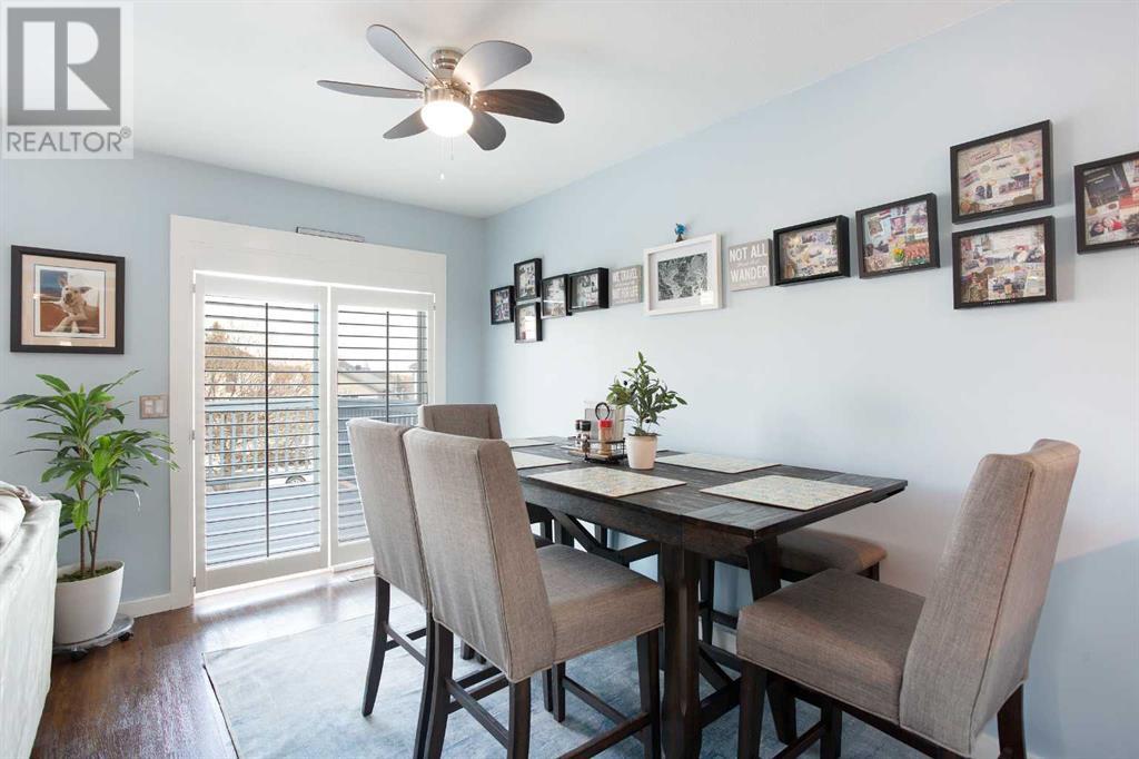 Property at 18 Everstone Court SW image 4