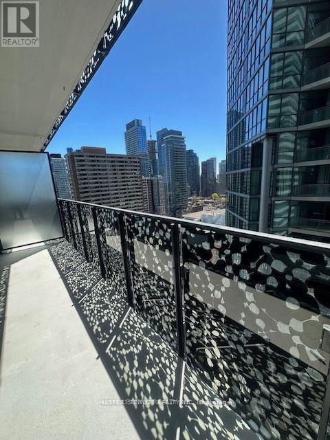 1707 - 55 Charles Street E, Toronto, Ontario  M4Y 1S9 - Photo 5 - C12204578