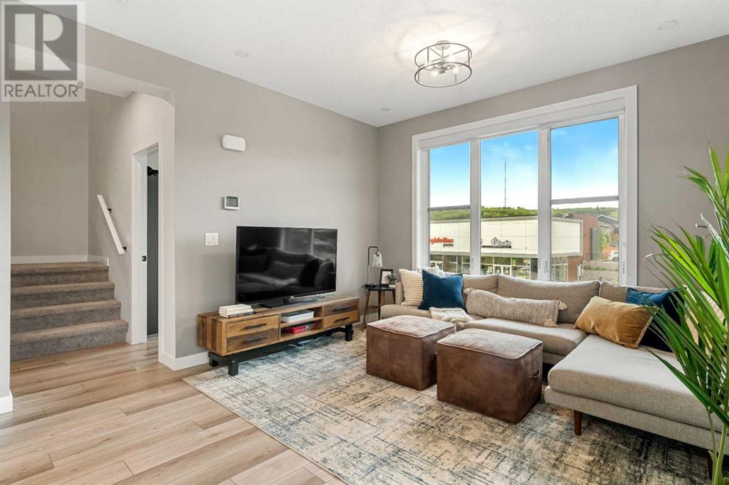 511 Crestridge Common Sw, Calgary, Alberta  T3B 6L6 - Photo 8 - A2227646