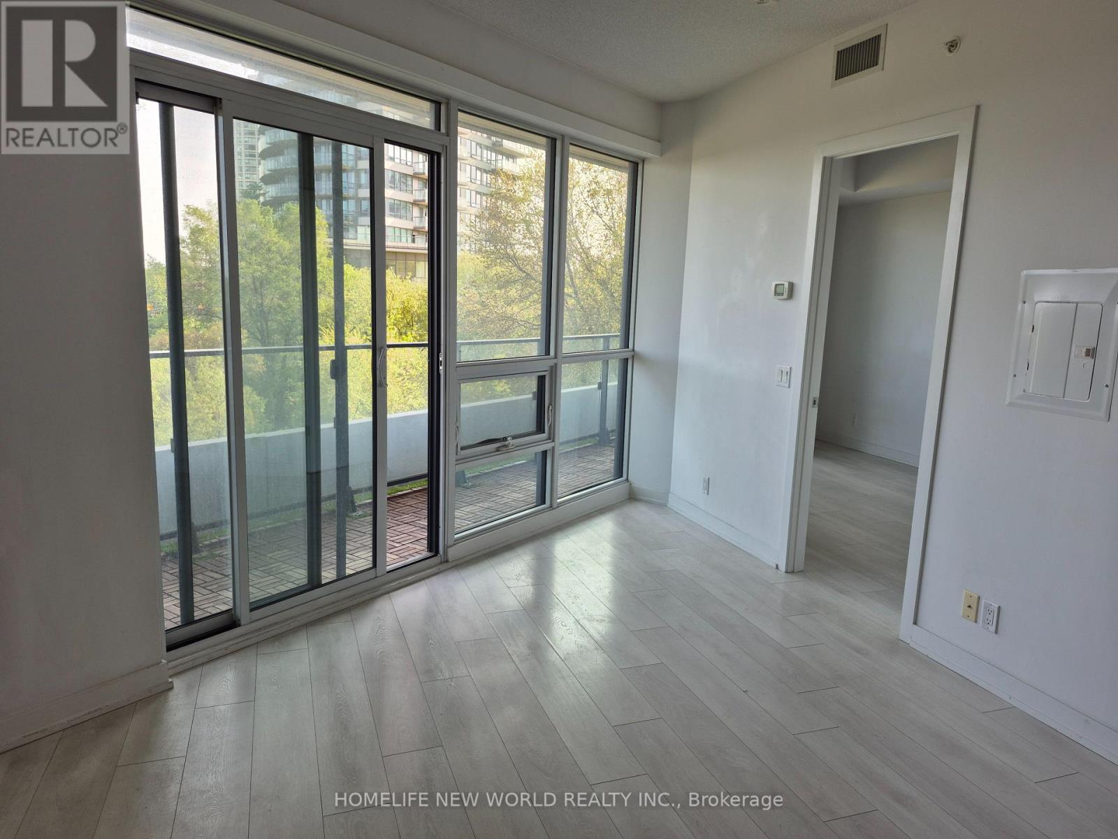 516 - 2212 Lake Shore Boulevard W, Toronto, Ontario  M8V 0C2 - Photo 2 - W12204568