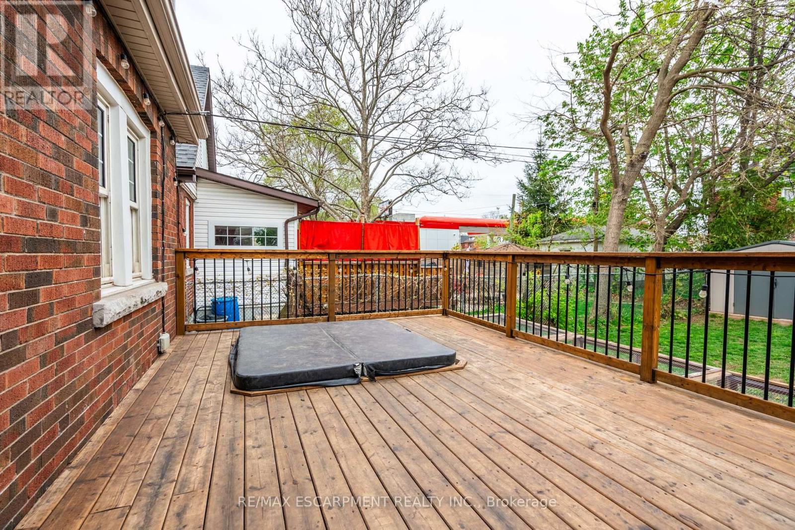 11 Huxley Avenue S, Hamilton (Central), Ontario  L8K 2P5 - Photo 41 - X12204563