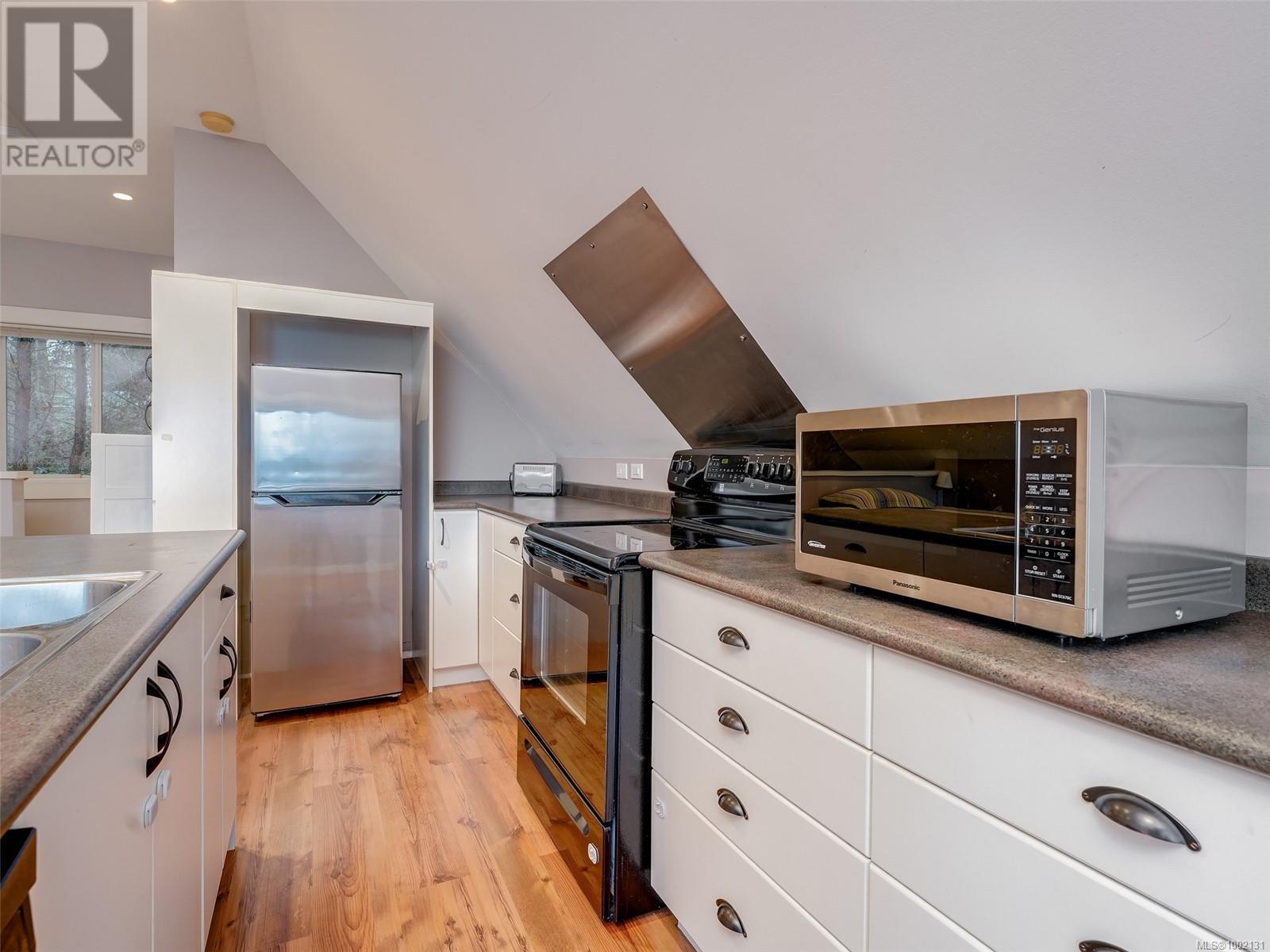 1857 Norbury Rd, Shawnigan Lake, British Columbia  V0R 2W0 - Photo 27 - 1002131
