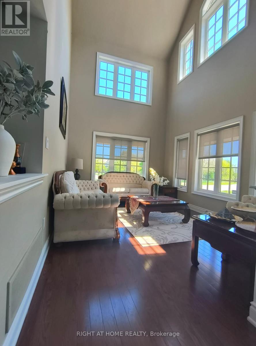 Property at 462 WORTHINGTON AVENUE image 2