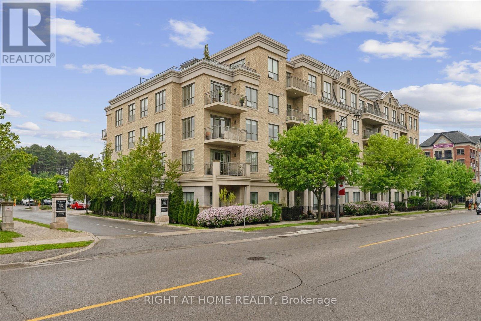 128 - 180 JOHN WAY W, Aurora, Ontario