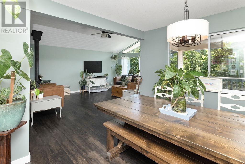 5549 Sans Souci Road, Halfmoon Bay, British Columbia  V7Z 1B6 - Photo 10 - R3011770
