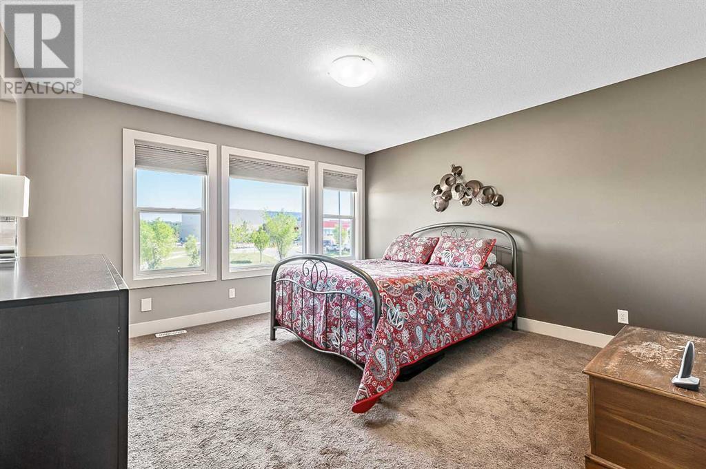 16 Drake Landing Row, Okotoks, Alberta  T1S 0G9 - Photo 27 - A2224696