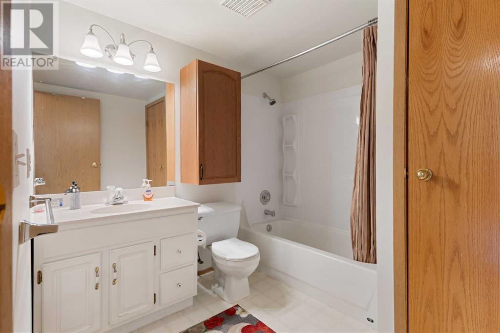 83 Edgebrook Circle Nw, Calgary, Alberta  T3A 5A4 - Photo 39 - A2227978