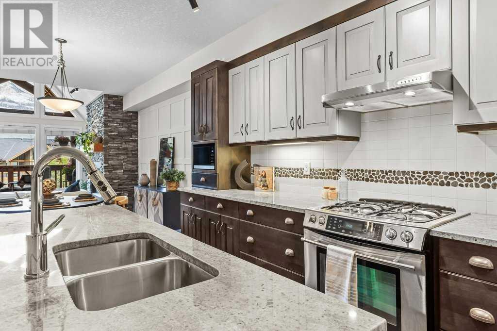 306, 106 Stewart Creek Landing, Canmore, Alberta  T1W 0G6 - Photo 11 - A2228357