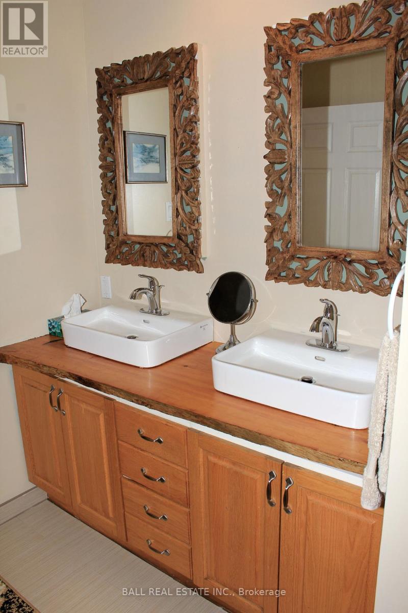 7113 Highway 127, South Algonquin, Ontario  K0J 2M0 - Photo 21 - X12204626