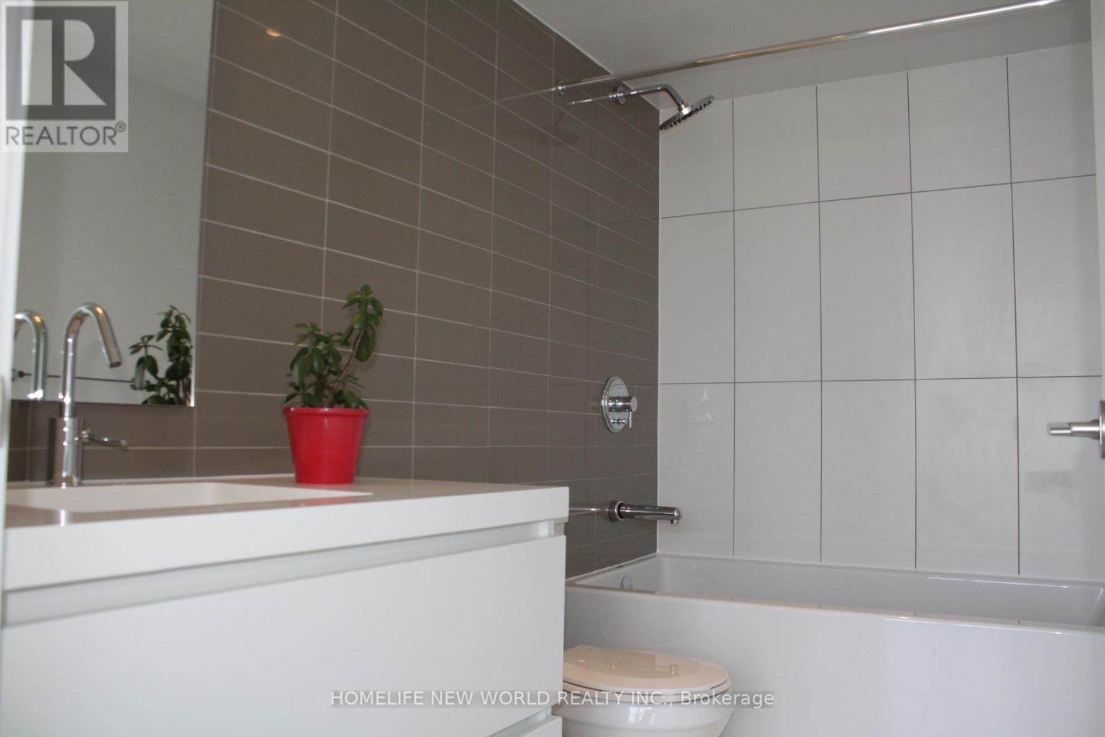 2906 - 75 Queens Wharf Road, Toronto (Waterfront Communities), Ontario  M5V 0J8 - Photo 6 - C12204601