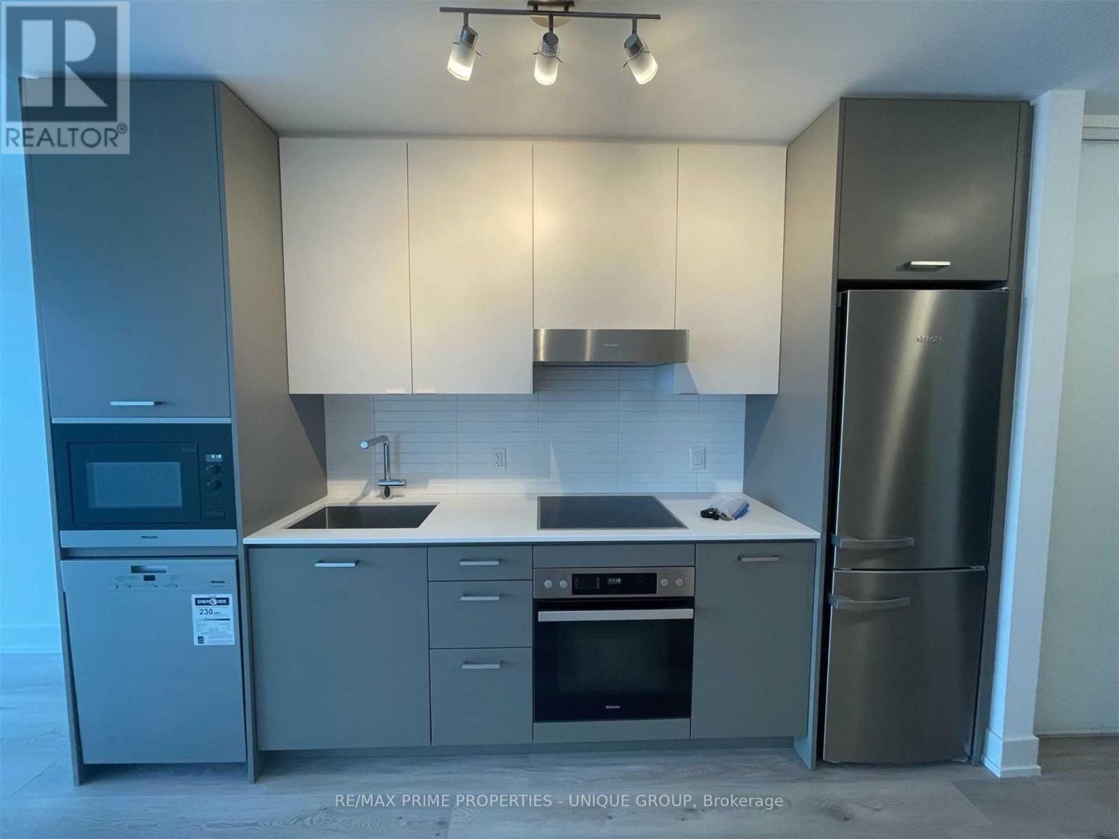 1606 - 11 Lillian Street, Toronto, Ontario  M4S 2H7 - Photo 5 - C12204622