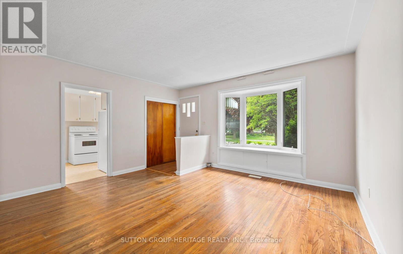 51 Admiral Road, Ajax, Ontario  L1S 2N8 - Photo 8 - E12204628