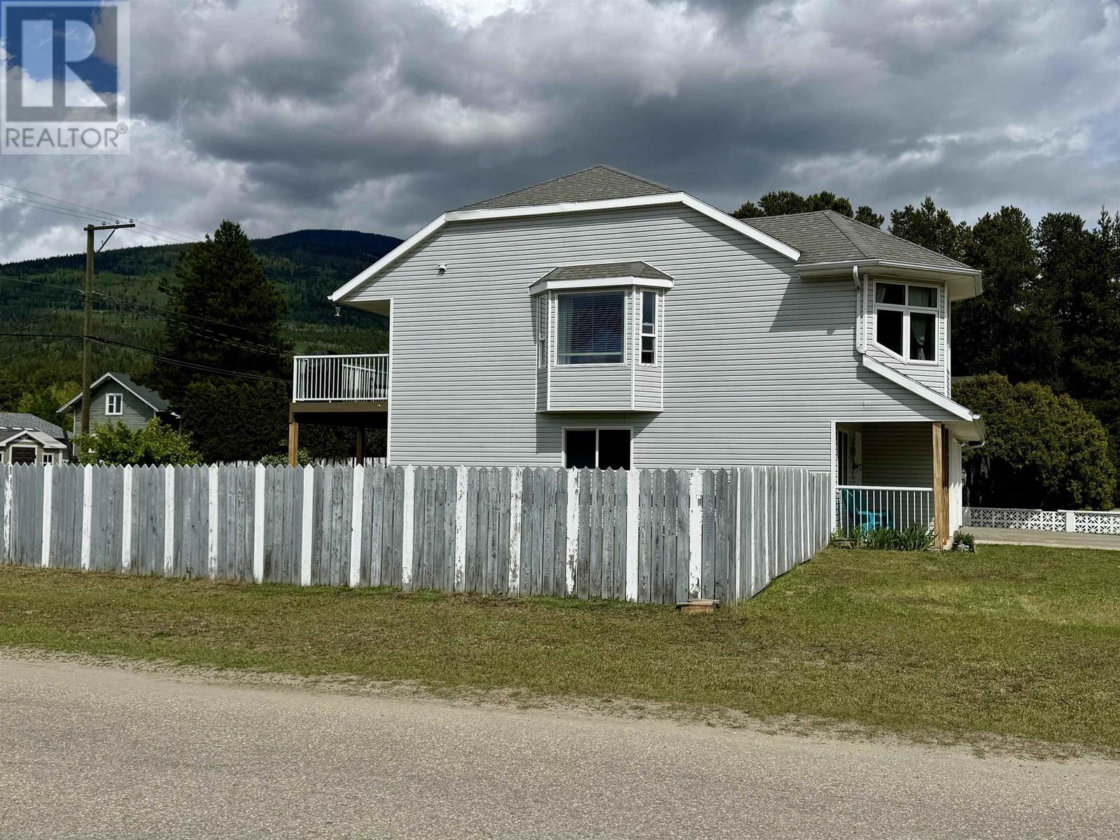 1290 8th Avenue, Valemount, British Columbia  V0E 2Z0 - Photo 6 - R3012440