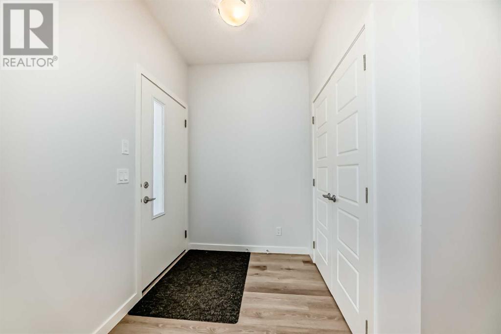 Property at 106, 75 Evanscrest Common NW image 3