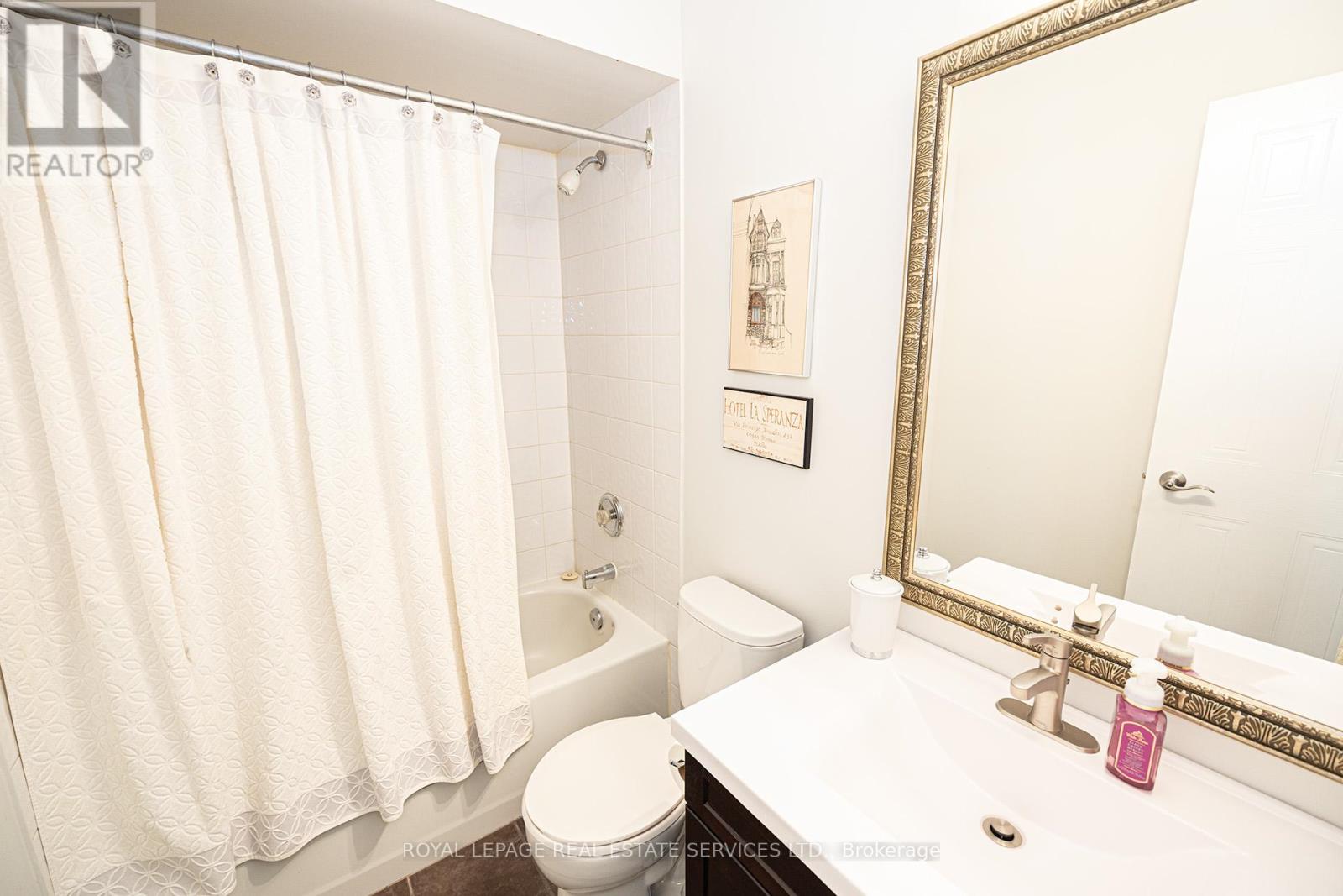 21 - 1221 Parkwest Place, Mississauga, Ontario  L5E 3J3 - Photo 13 - W12058865
