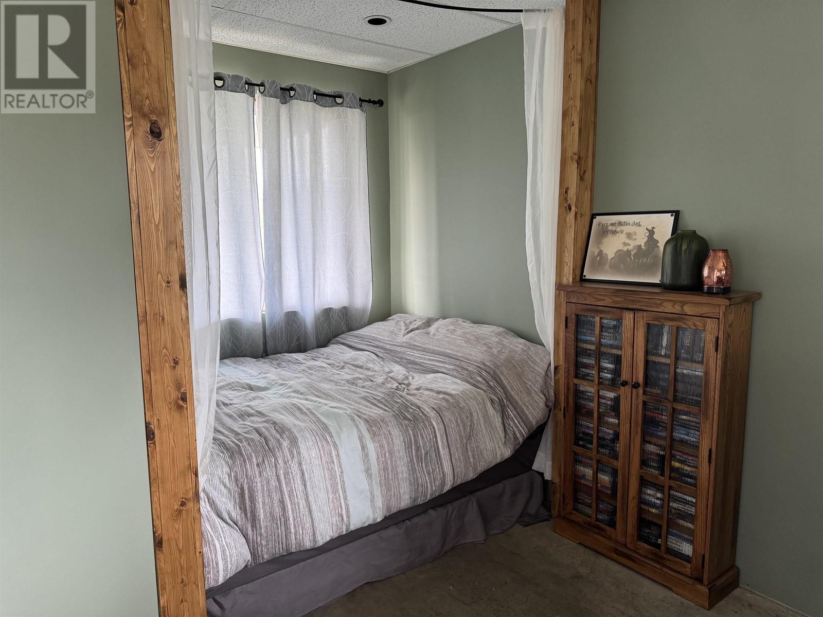 1290 8th Avenue, Valemount, British Columbia  V0E 2Z0 - Photo 32 - R3012440