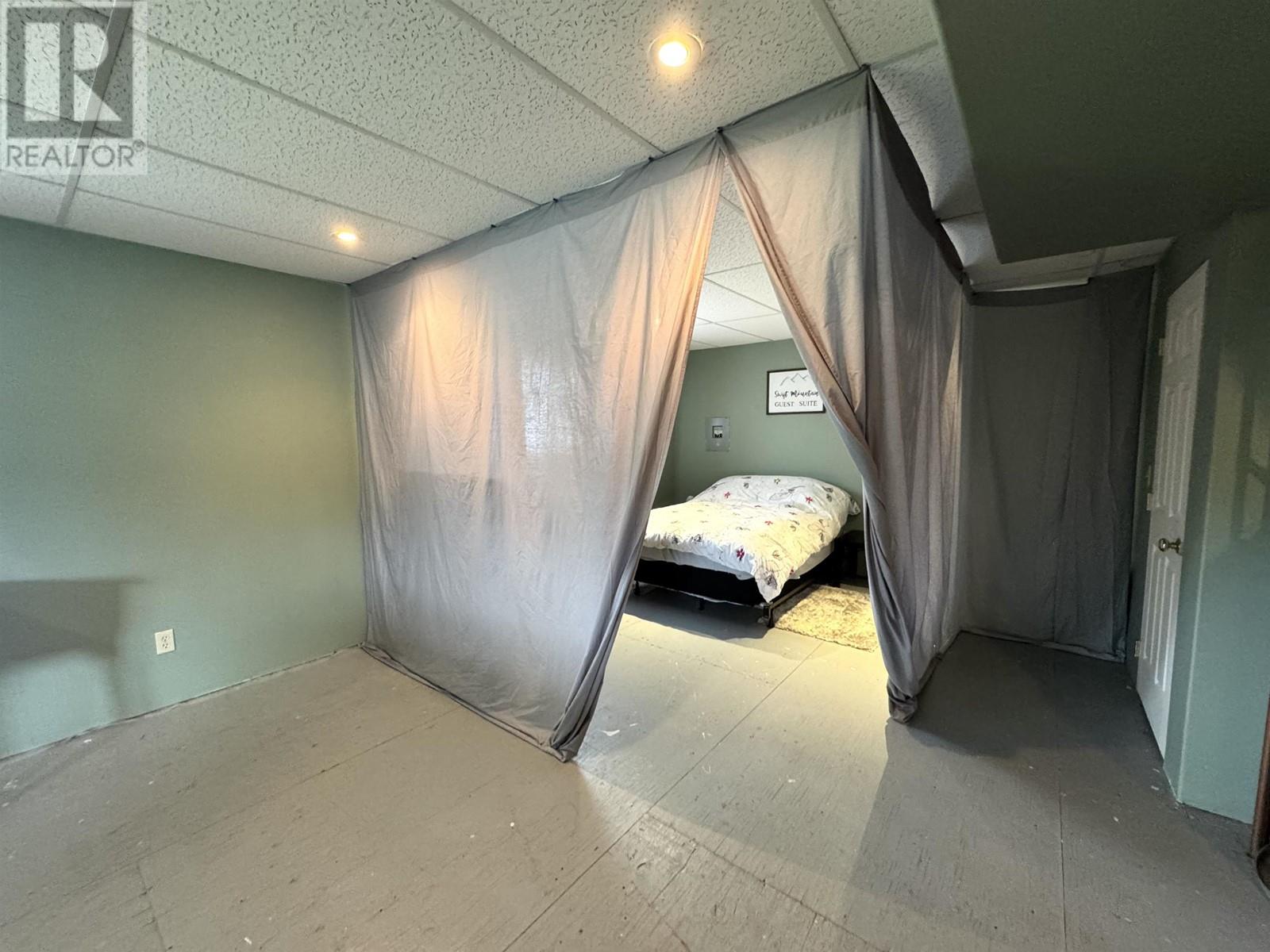 1290 8th Avenue, Valemount, British Columbia  V0E 2Z0 - Photo 36 - R3012440