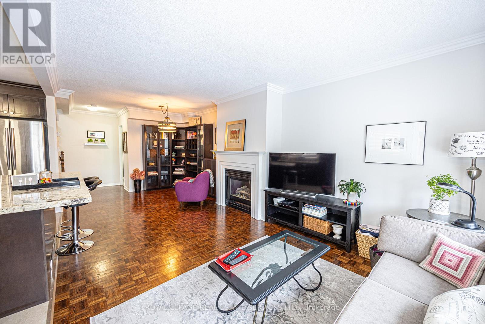 21 - 1221 Parkwest Place, Mississauga, Ontario  L5E 3J3 - Photo 3 - W12058865