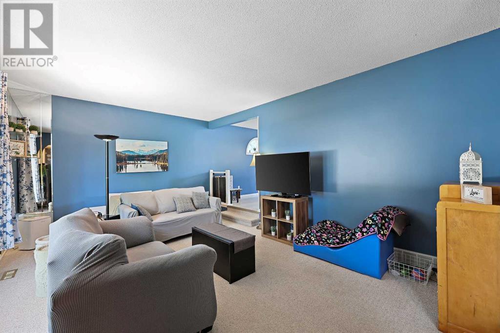 1427 Mccrimmon Drive, Carstairs, Alberta  T0M 0N0 - Photo 12 - A2228408