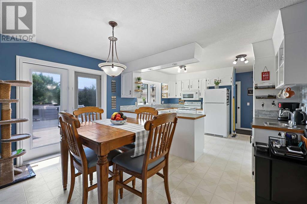 1427 Mccrimmon Drive, Carstairs, Alberta  T0M 0N0 - Photo 14 - A2228408