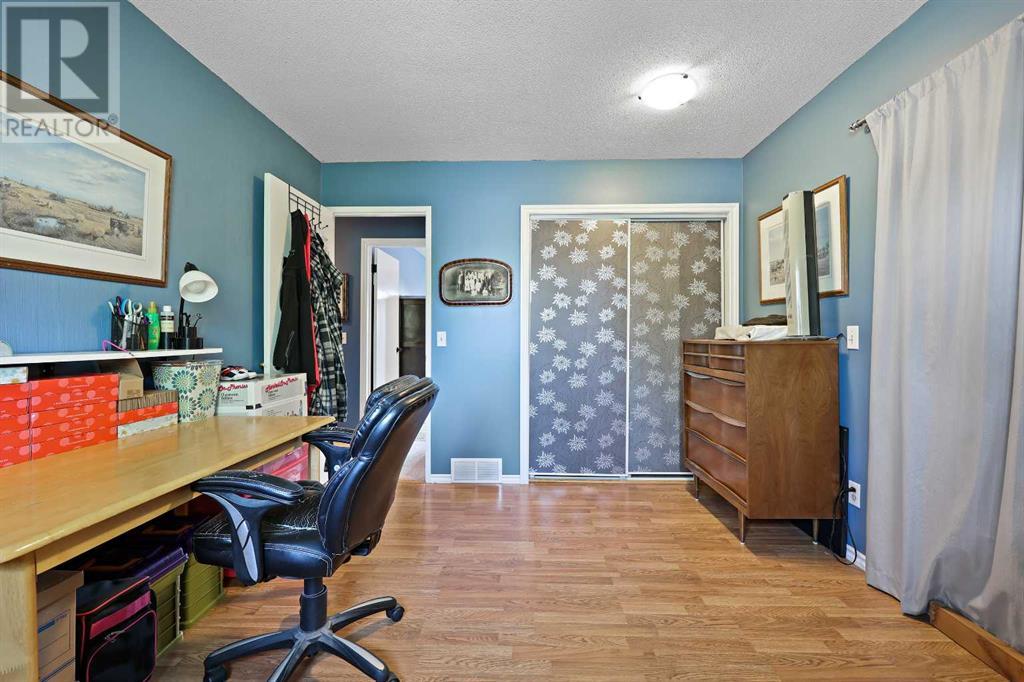 1427 Mccrimmon Drive, Carstairs, Alberta  T0M 0N0 - Photo 19 - A2228408