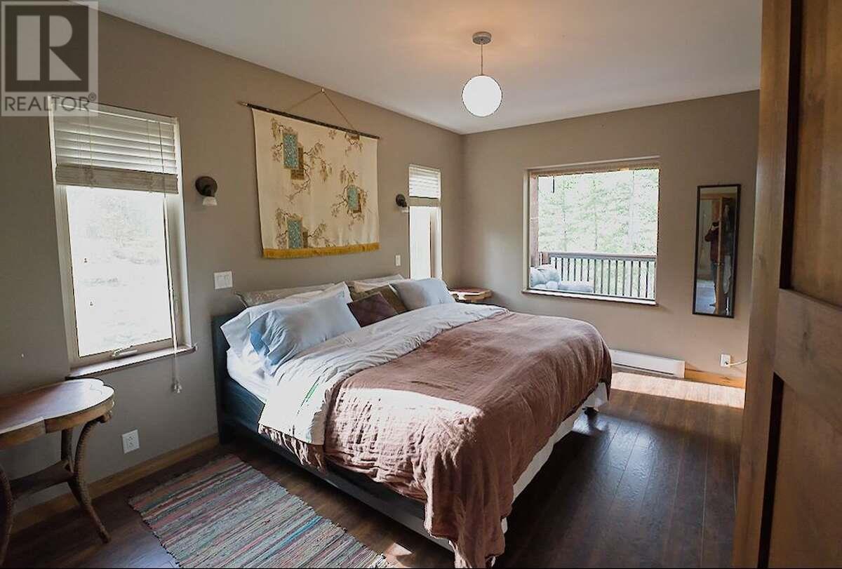 4602 Carlson Road, Nelson, British Columbia  V1L 6X3 - Photo 14 - 10351308