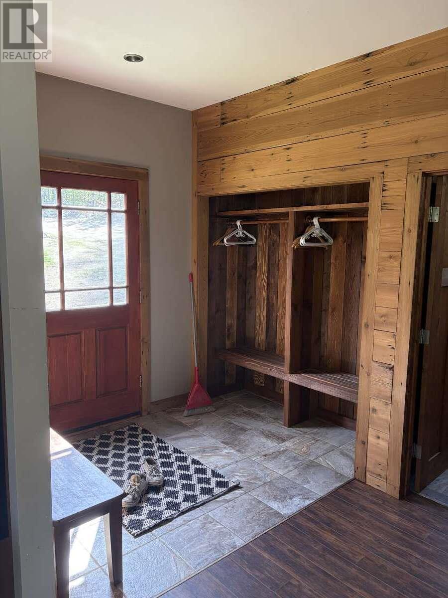 4602 Carlson Road, Nelson, British Columbia  V1L 6X3 - Photo 20 - 10351308