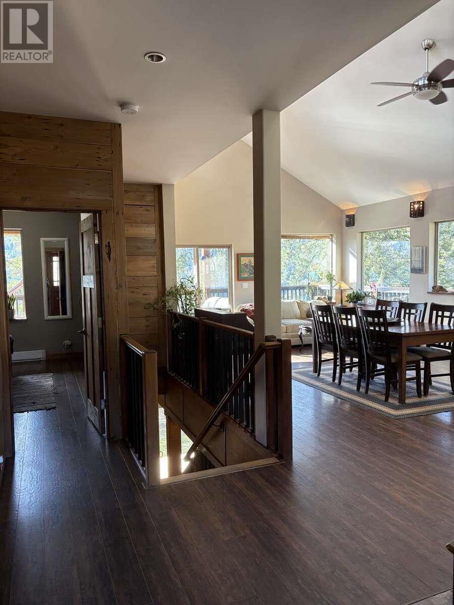 4602 Carlson Road, Nelson, British Columbia  V1L 6X3 - Photo 23 - 10351308