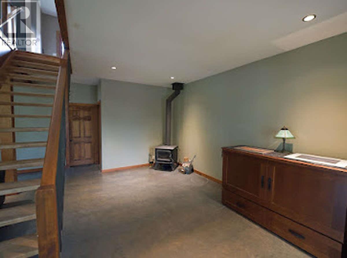 4602 Carlson Road, Nelson, British Columbia  V1L 6X3 - Photo 25 - 10351308