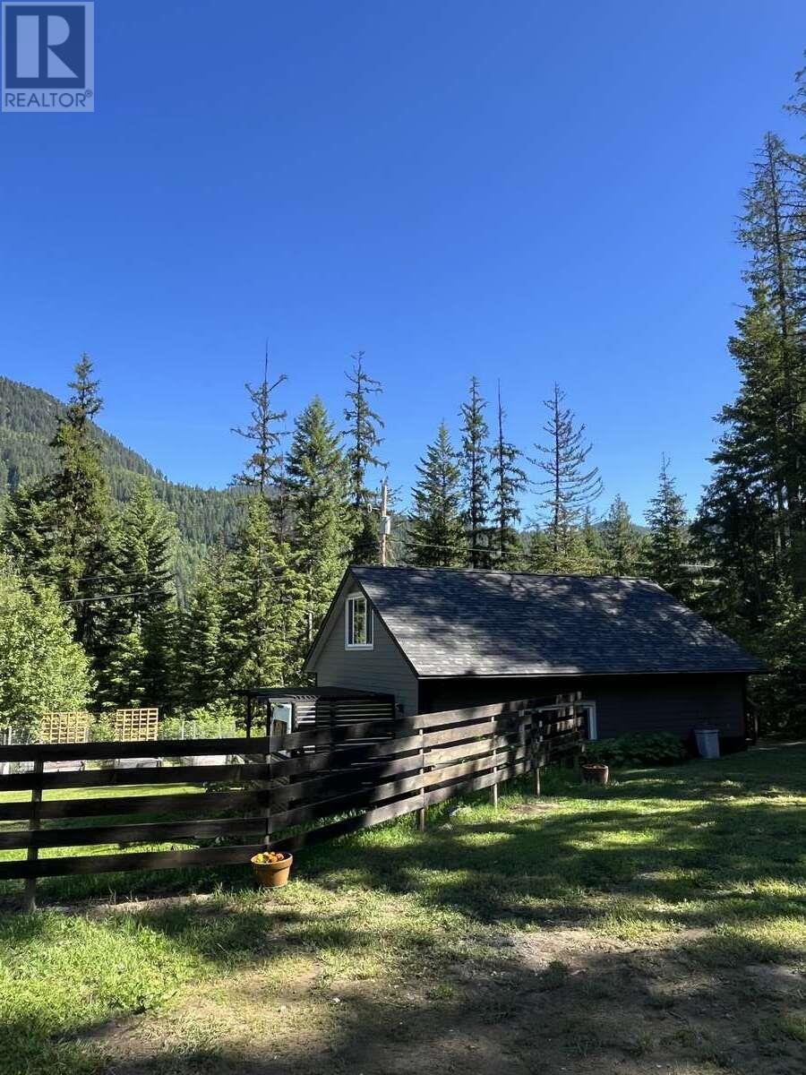4602 Carlson Road, Nelson, British Columbia  V1L 6X3 - Photo 39 - 10351308