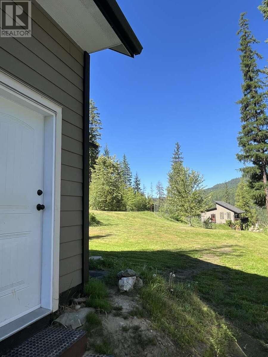 4602 Carlson Road, Nelson, British Columbia  V1L 6X3 - Photo 42 - 10351308