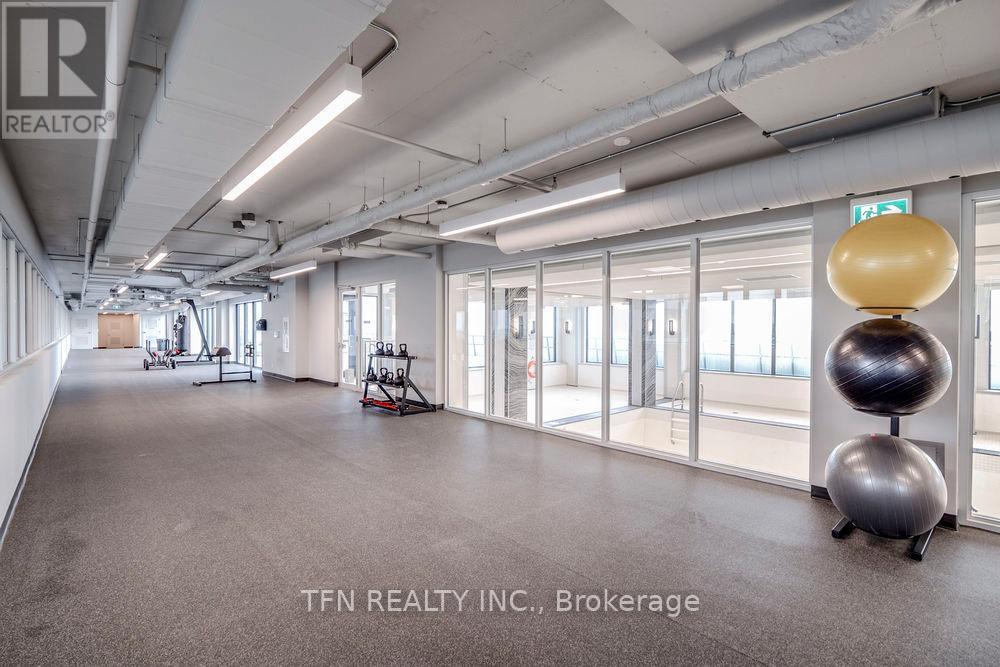 512 - 20 Shore Breeze Drive, Toronto, Ontario  M8V 0C7 - Photo 11 - W12204608