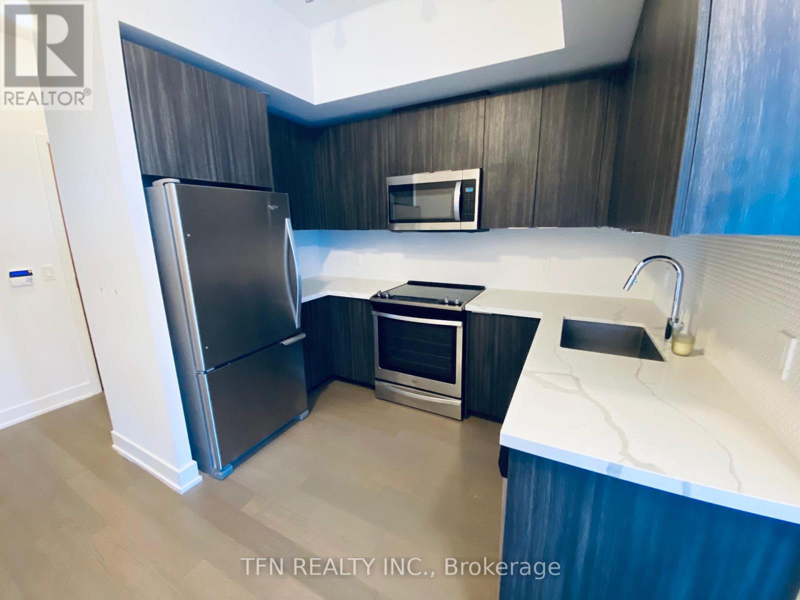 512 - 20 Shore Breeze Drive, Toronto, Ontario  M8V 0C7 - Photo 6 - W12204608