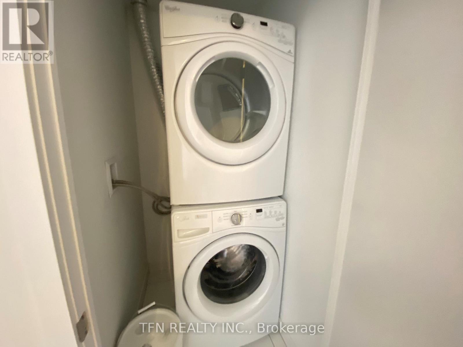 512 - 20 Shore Breeze Drive, Toronto, Ontario  M8V 0C7 - Photo 8 - W12204608