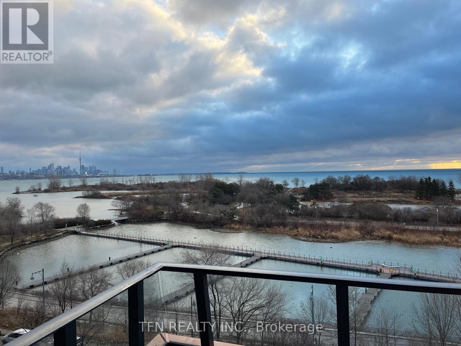 512 - 20 Shore Breeze Drive, Toronto, Ontario  M8V 0C7 - Photo 9 - W12204608