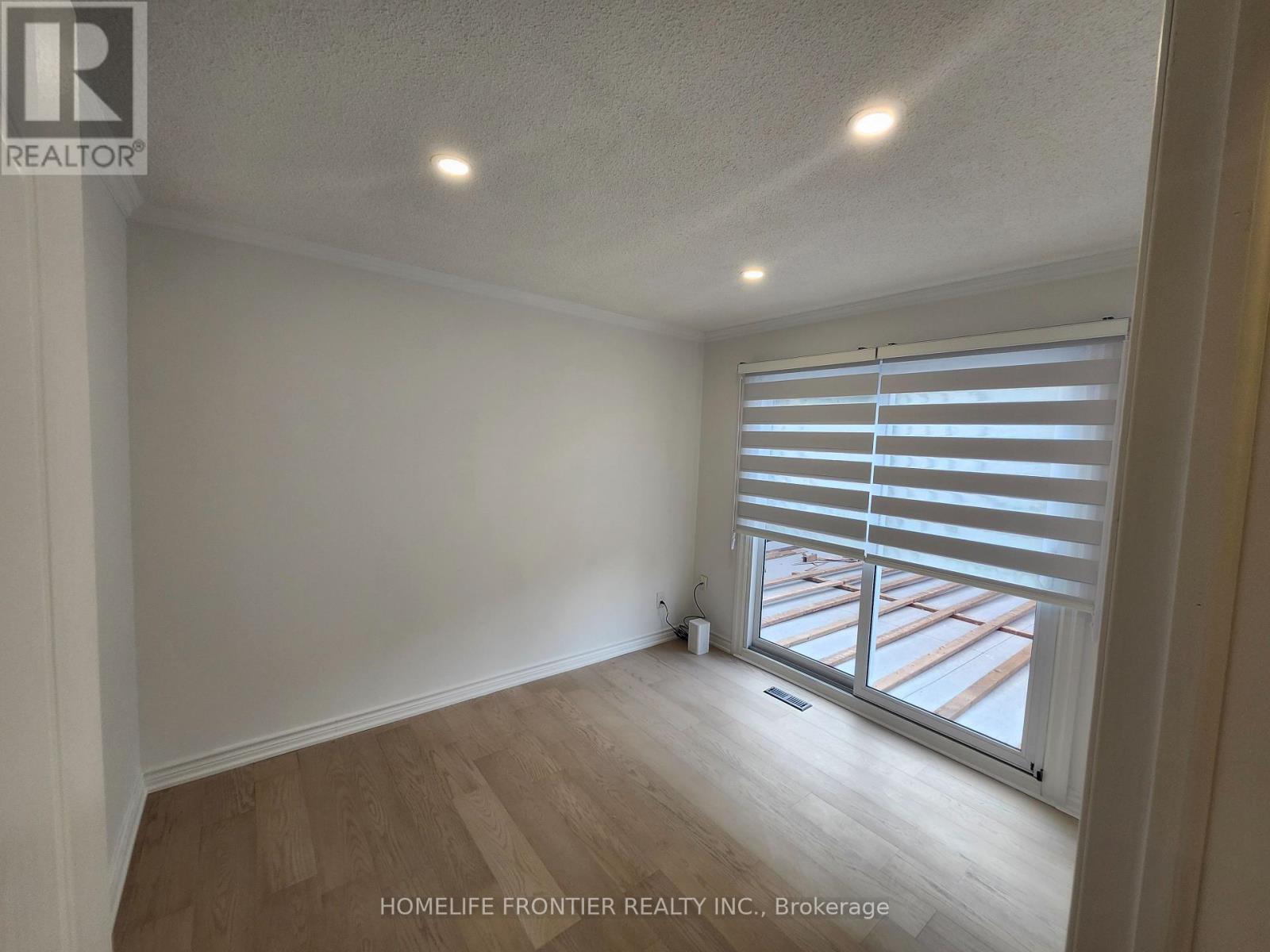 Main Floor - 759 Bloor Street, Mississauga, Ontario  L4Y 2M7 - Photo 5 - W12204624