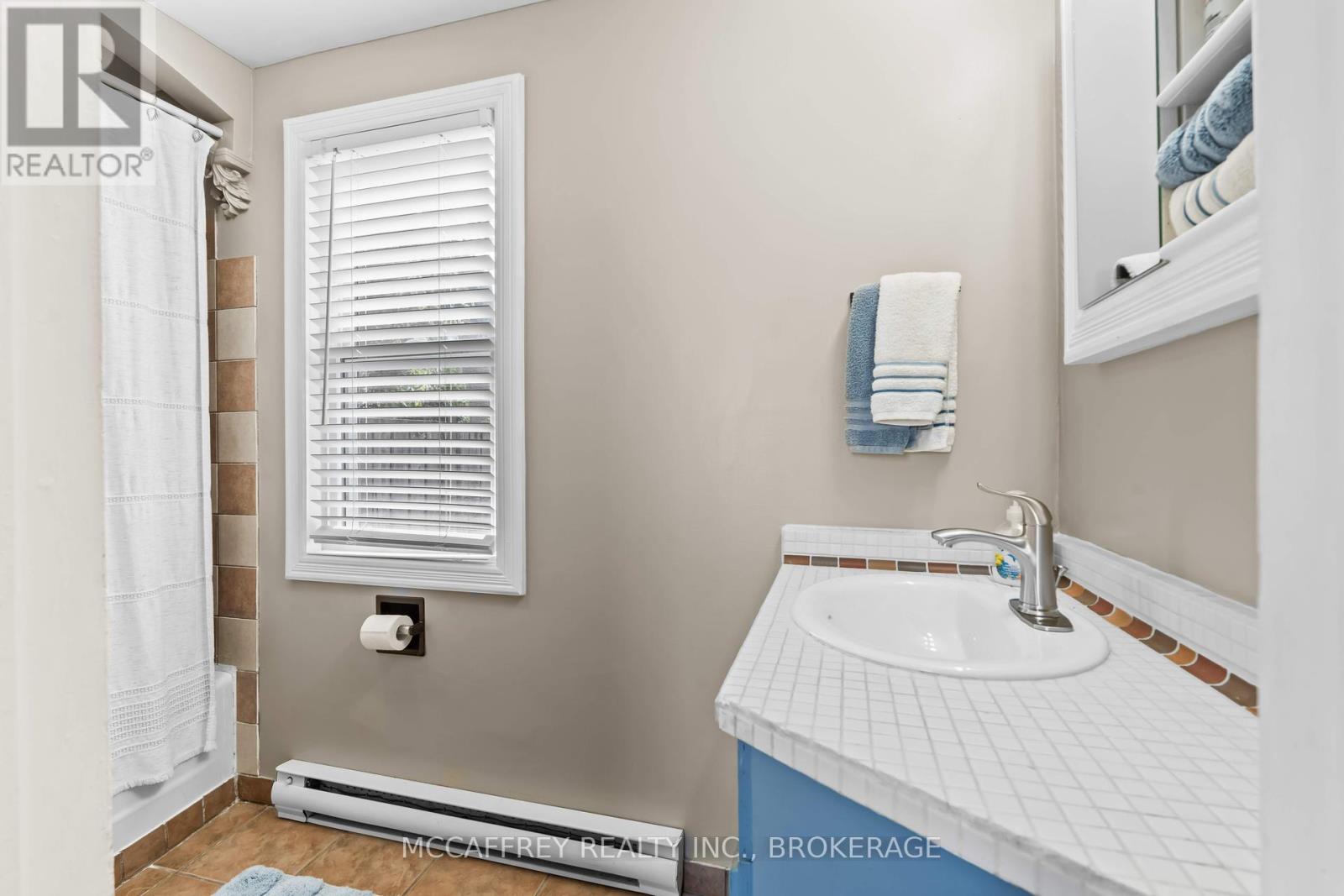 120 Baiden Street, Kingston (Central City West), Ontario  K7M 2K3 - Photo 34 - X12204664