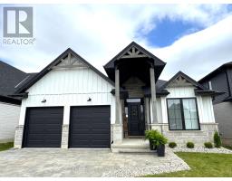 11 BRISCOE CRESCENT, Strathroy-Caradoc, Ontario