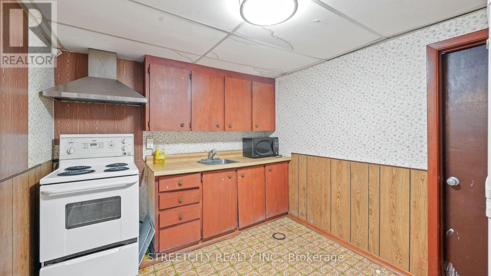 711 Victoria Street, London East, Ontario  N5Y 4C5 - Photo 24 - X12204675