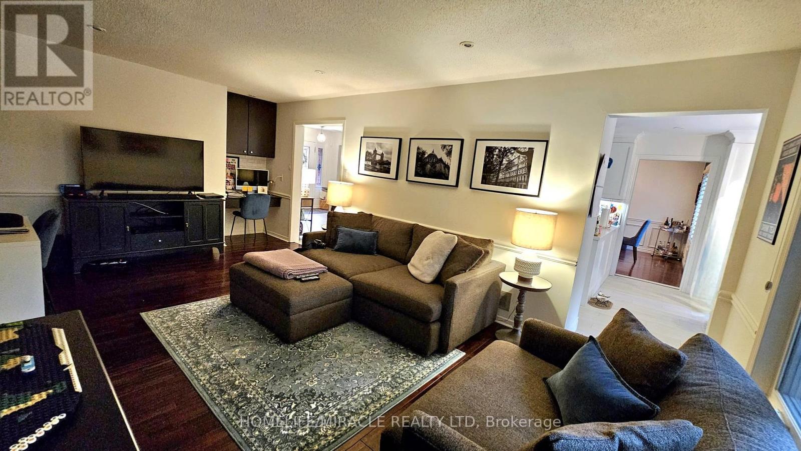 173 Warner Drive, Oakville, Ontario  L6L 6E3 - Photo 10 - W12203387