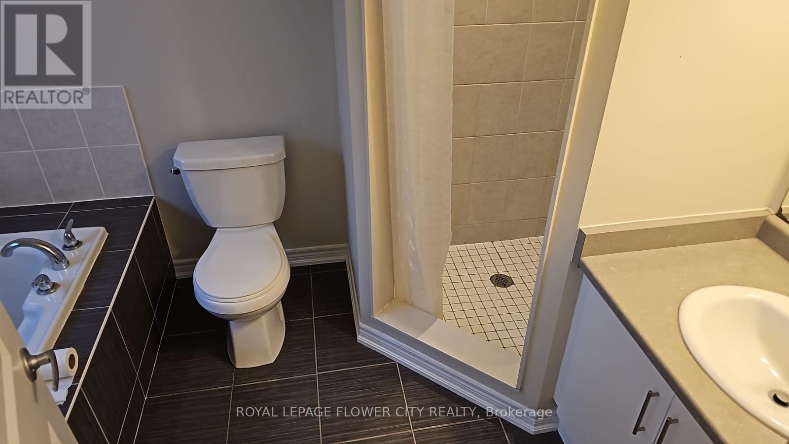 84 Kalmia Drive, Brampton, Ontario  L6X 3B5 - Photo 15 - W12202295