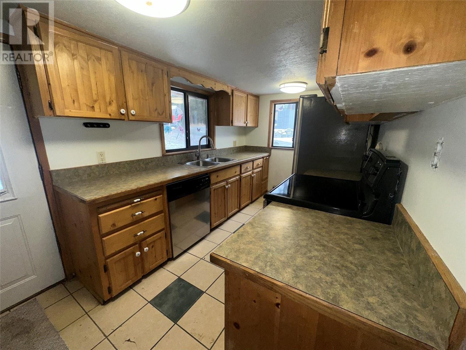 2236 Ojibway Road, Kamloops, British Columbia  V2H 1P9 - Photo 7 - 10351287