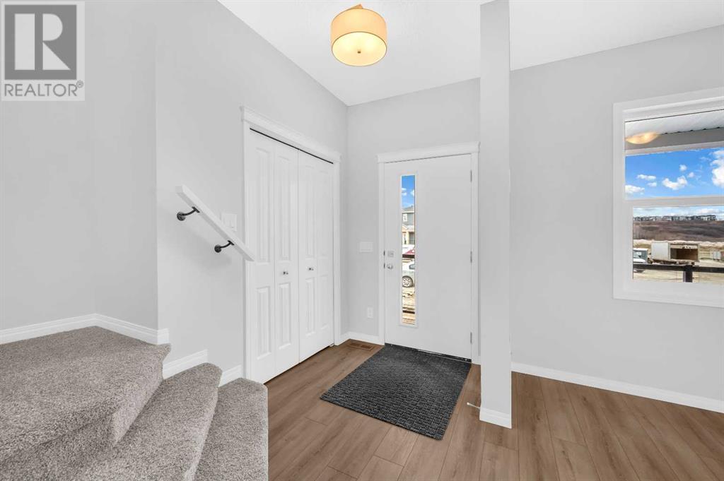 662 Wolf Willow Boulevard, Calgary, Alberta  T2X 5P8 - Photo 7 - A2207023