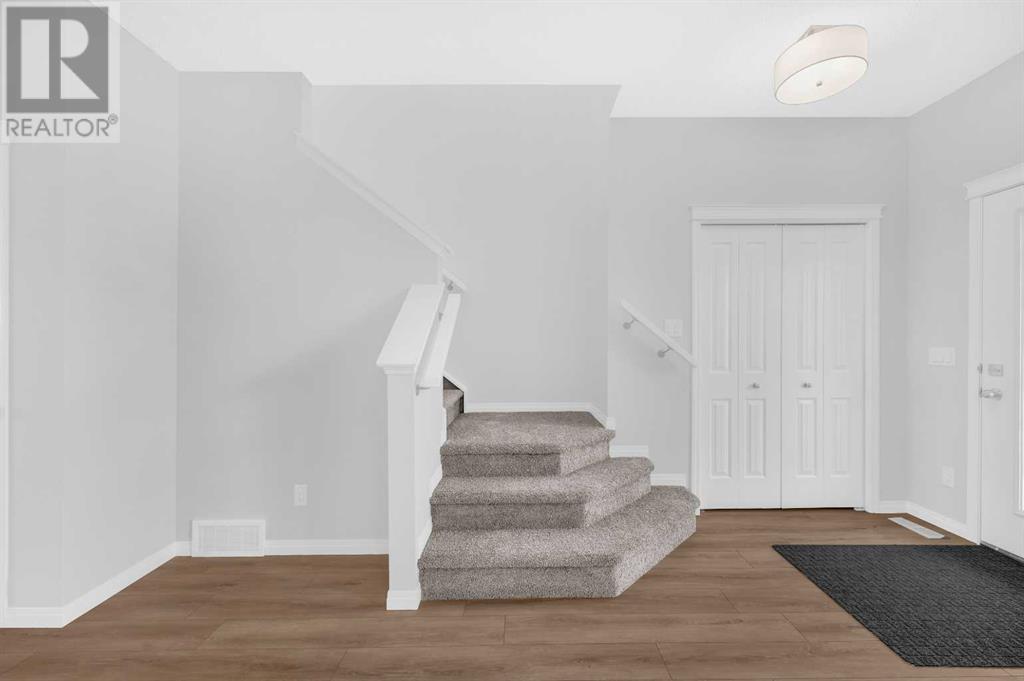 662 Wolf Willow Boulevard, Calgary, Alberta  T2X 5P8 - Photo 8 - A2207023
