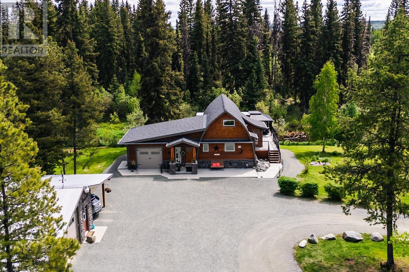 15720 BLACKWATER ROAD, Blackwater, British Columbia