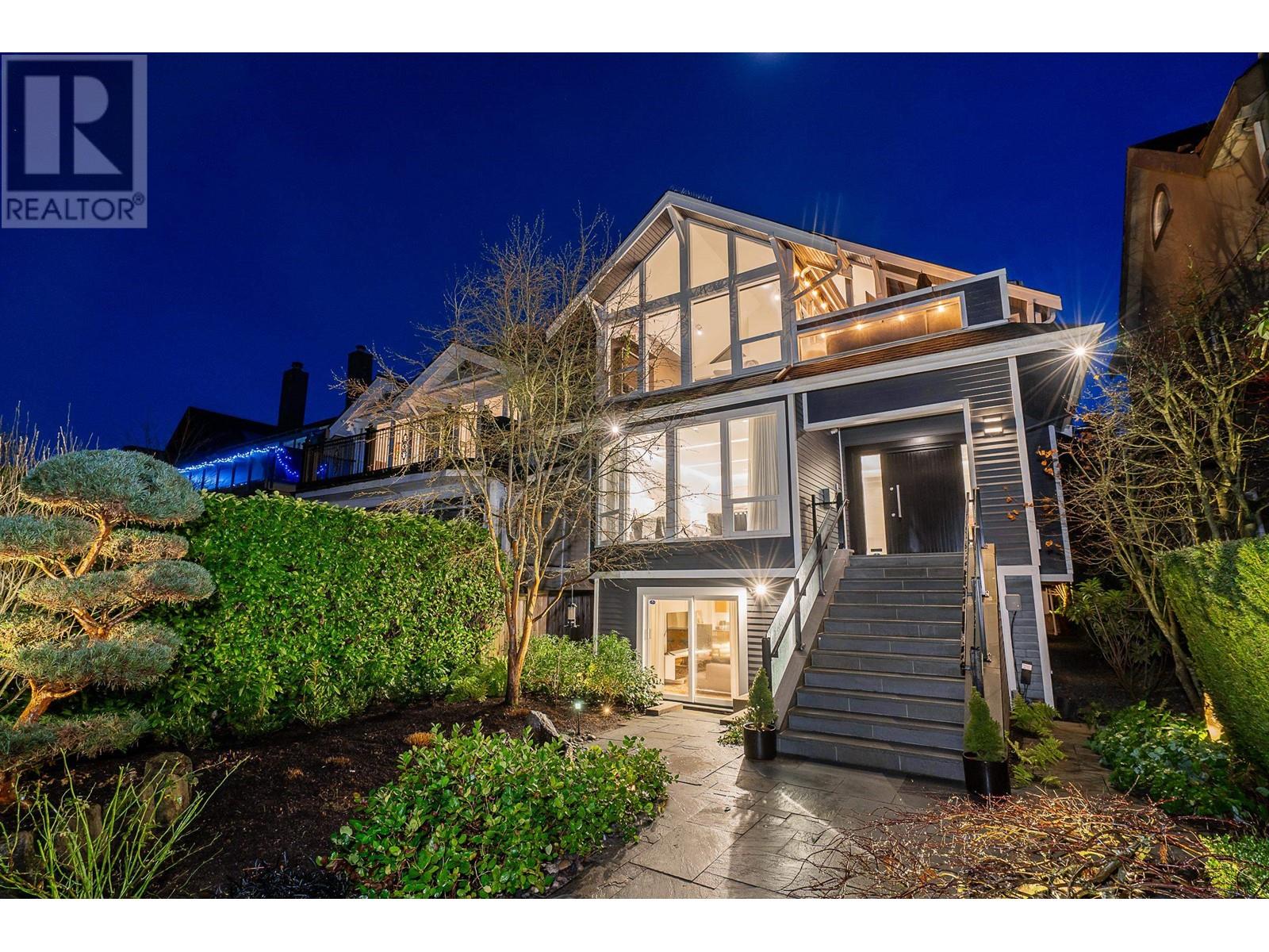 3262 W 1ST AVENUE, Vancouver, British Columbia