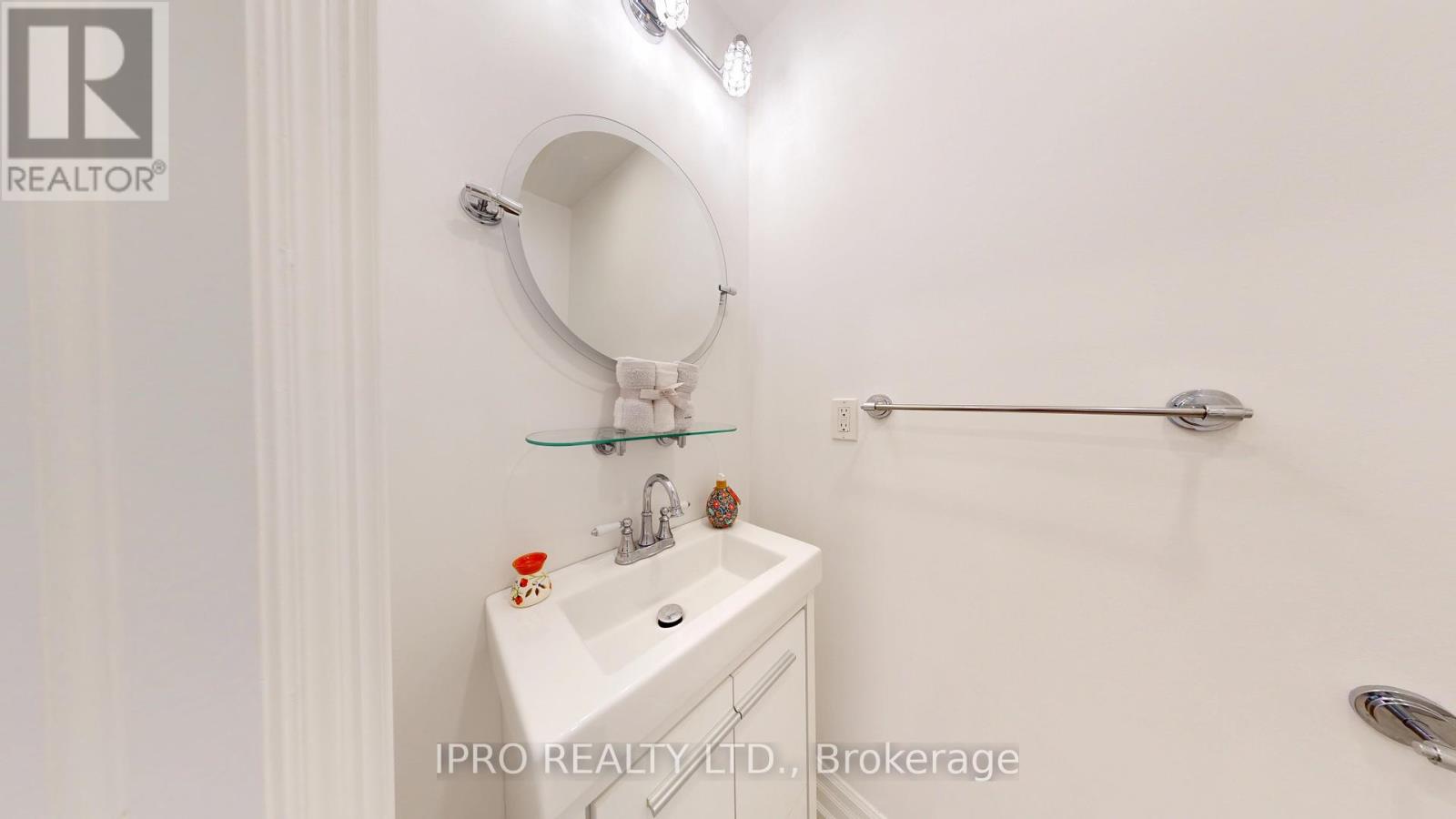 98 Poyntz Avenue Sw, Toronto, Ontario  M2N 1J2 - Photo 16 - C12204457