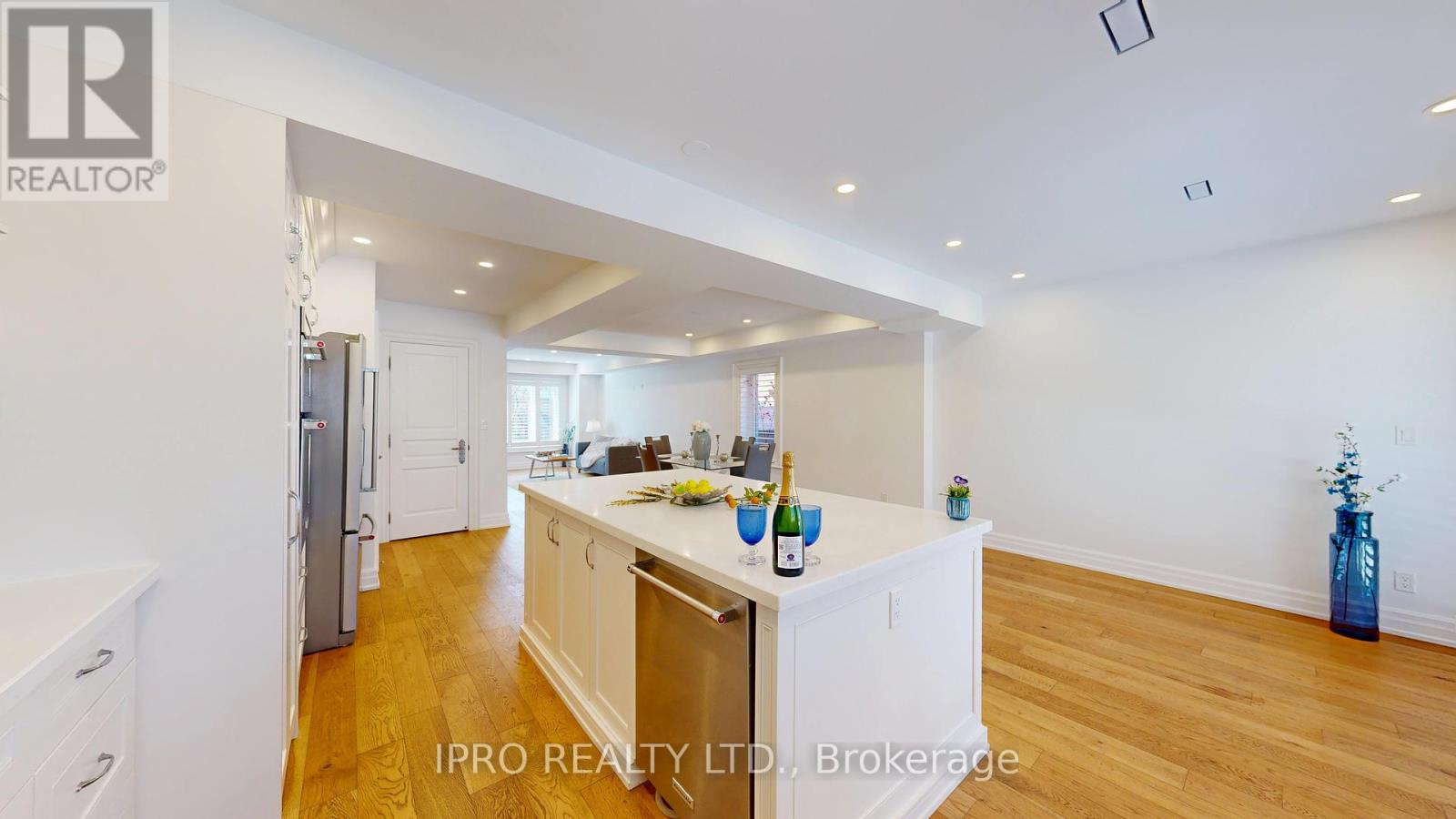 98 Poyntz Avenue Sw, Toronto, Ontario  M2N 1J2 - Photo 13 - C12204457