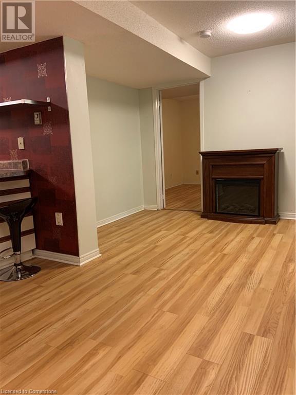 2458 Newport Street Unit# Lower, Burlington, Ontario  L7M 3X8 - Photo 4 - 40738118